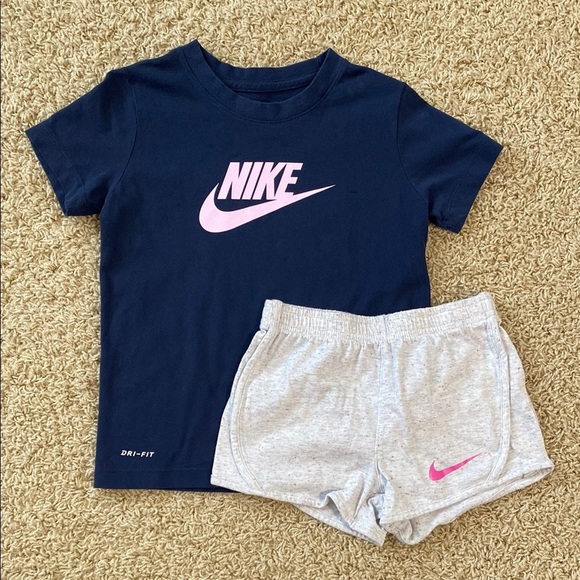 Nike | Navy Tee and Gray Shorts Set - Picture 1 of 10